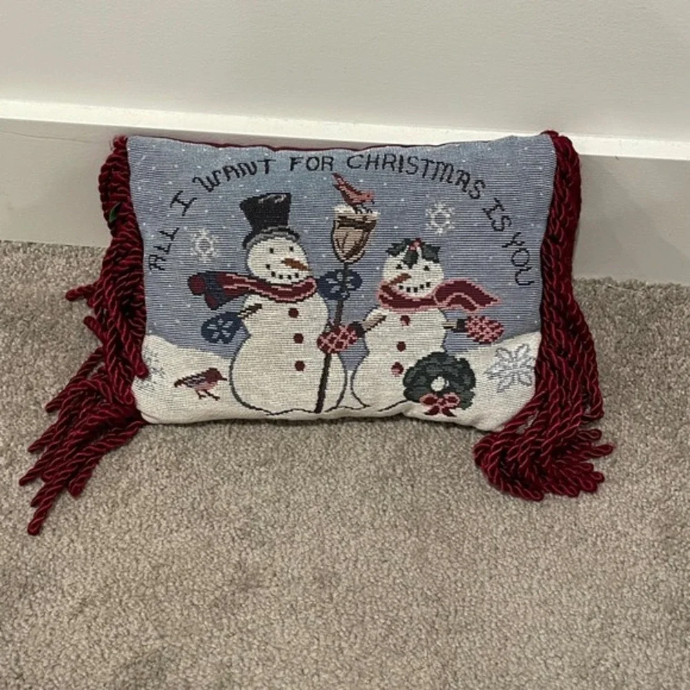 Tapestry Pillow‎ Christmas Decor Snowman Holiday Red Fringe Accent Throw